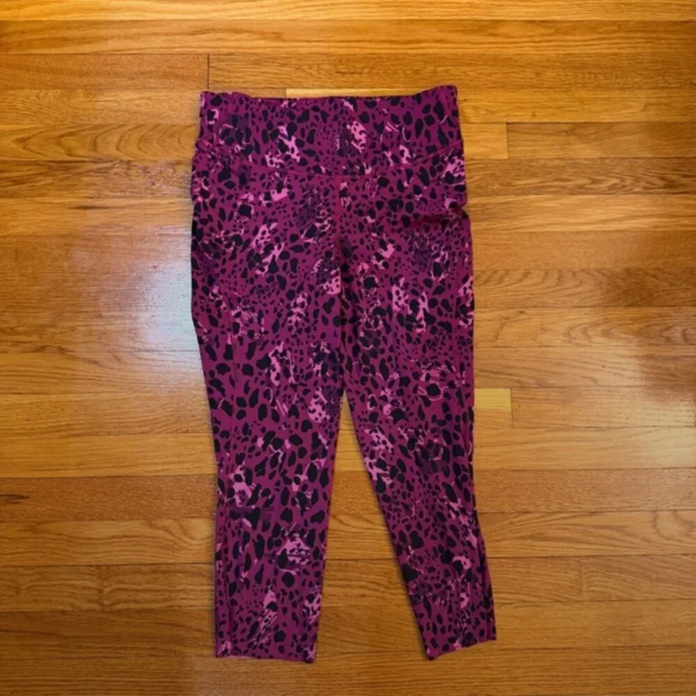Lululemon Base Pace High-Rise Crop 23